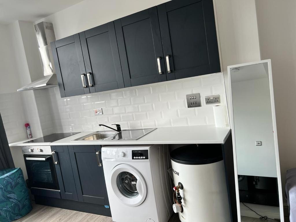 Modern Apartment In London Finchley Luaran gambar